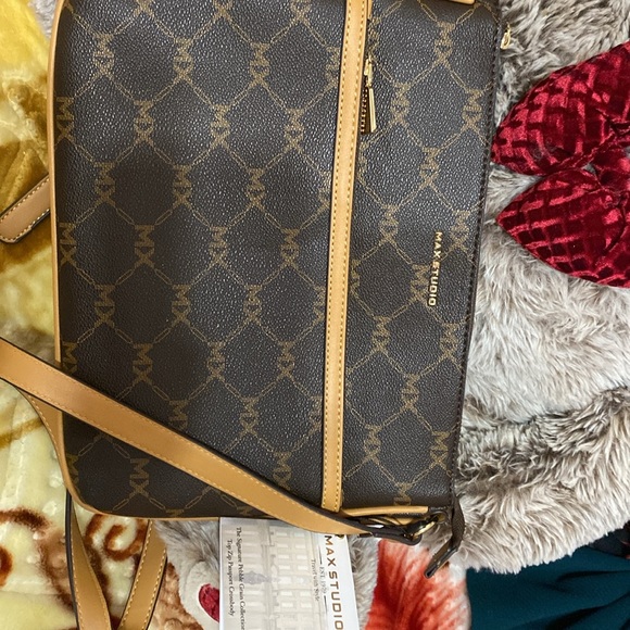 Crossbody bag - Picture 2 of 6